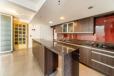 Image 30 - 917403