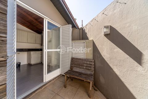 Image 32 - 917403