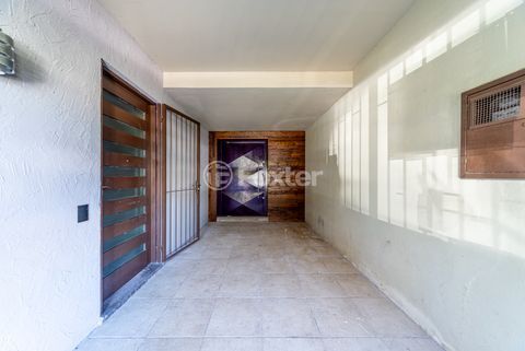 Image 33 - 917403
