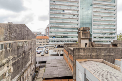 Image 11 - 917418