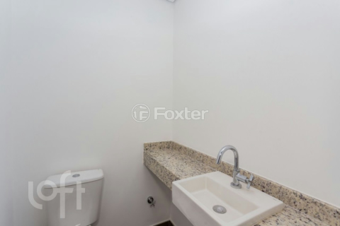 Image 7 - 917564