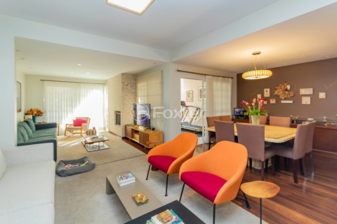 Image 4 - 917585