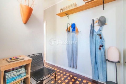 Image 10 - 917627