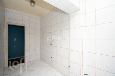 Image 7 - 917681