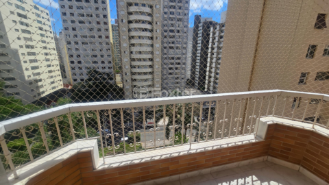 Image 32 - 917702