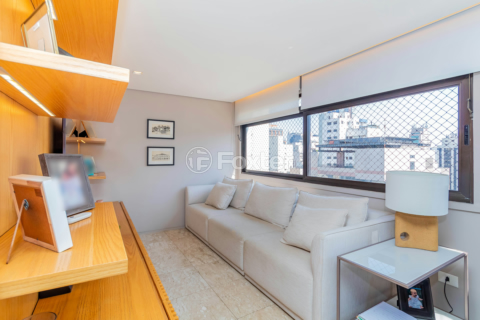 Image 7 - 917730