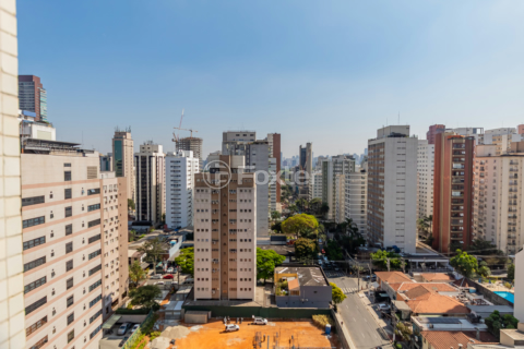 Image 17 - 917730