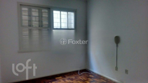 Image 1 - 917810