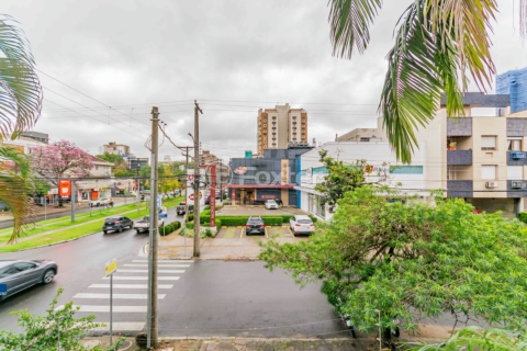 Image 4 - 917826