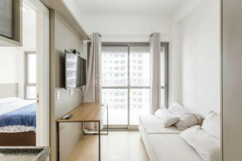 Image 7 - 917900