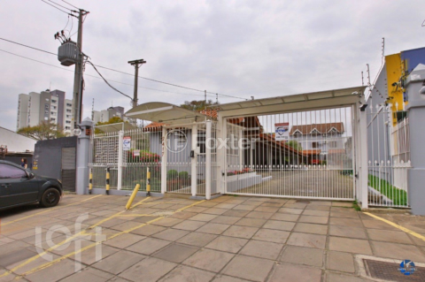 Image 30 - 917994
