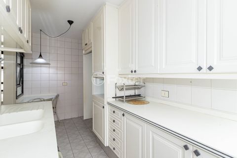 Image 28 - 918175