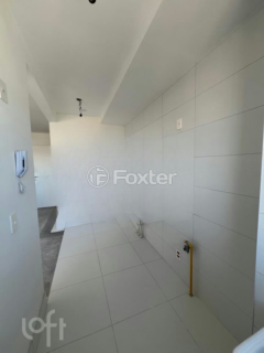 Image 21 - 918214
