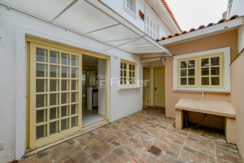 Image 35 - 918225
