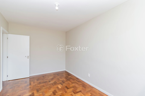 Image 7 - 918275