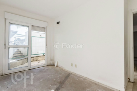 Image 7 - 918320