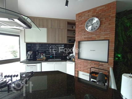 Image 4 - 918360