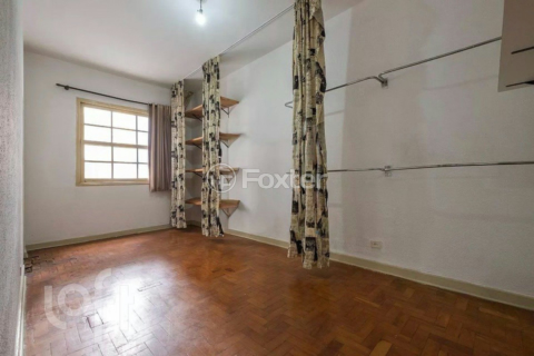 Image 7 - 918375