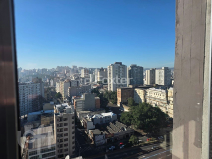 Image 9 - 918398