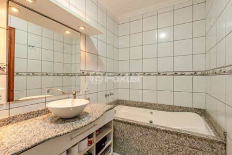Image 30 - 918400