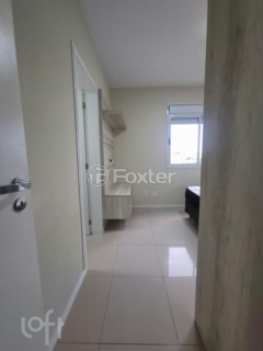 Image 32 - 918444