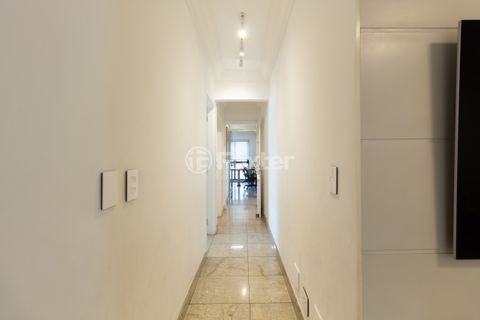 Image 10 - 918469