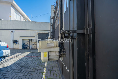 Image 32 - 918511
