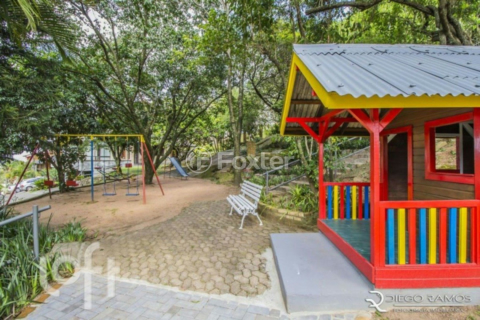 Image 32 - 918520