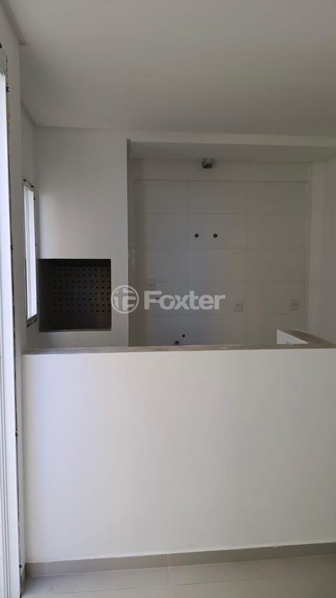 Image 17 - 918555