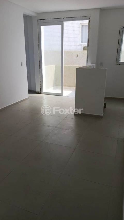Image 3 - 918555