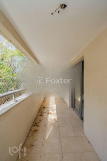 Image 3 - 918558