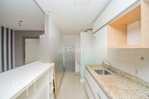 Image 4 - 918558