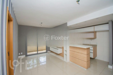 Image 37 - 918558