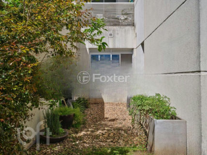 Image 22 - 918581