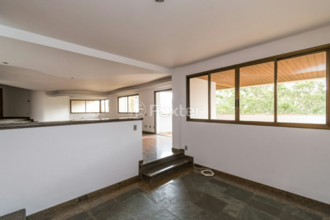 Image 8 - 918589
