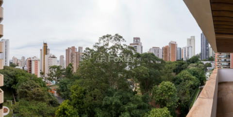 Image 11 - 918589