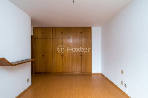 Image 31 - 918589