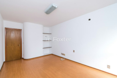 Image 38 - 918589