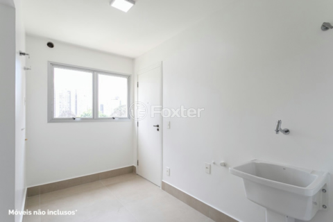 Image 17 - 918610