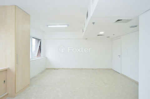 Image 1 - 918613