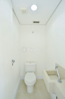 Image 6 - 918614