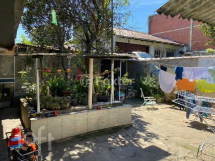 Image 11 - 918617
