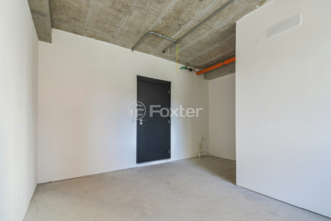 Image 3 - 918630