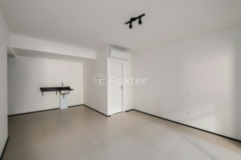 Image 3 - 918640