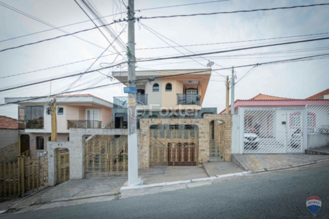 Image 1 - 918653