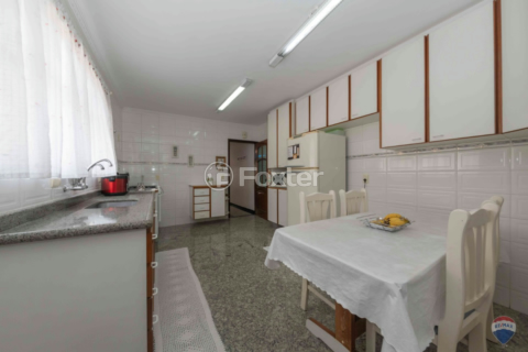 Image 4 - 918653