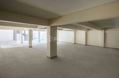 Image 1 - 918658