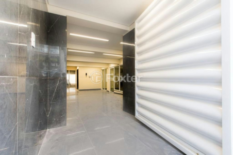 Image 17 - 918658