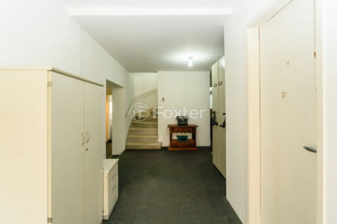 Image 30 - 918667