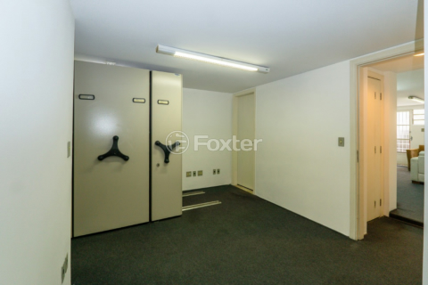 Image 31 - 918667